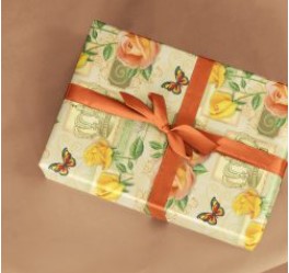 PAPEL PRESENTE VGESSELE C/10F COROA COM ROSAS 207