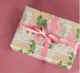 PAPEL PRESENTE VGESSELE C/10 FOLHAS ROSAS PARIS 284