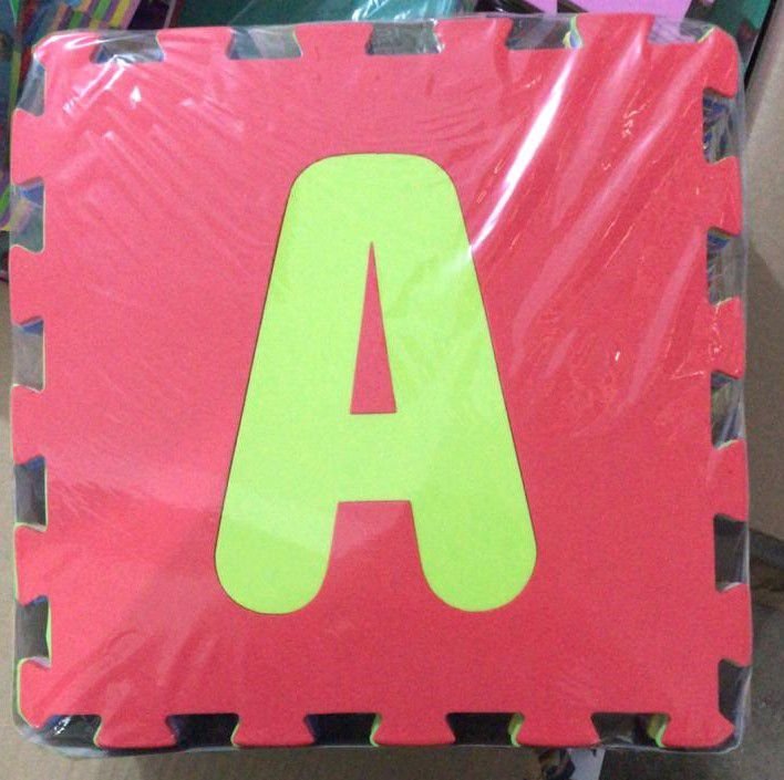 TAPETE IBEL ALFABETICO 10X10X05 26 PECAS